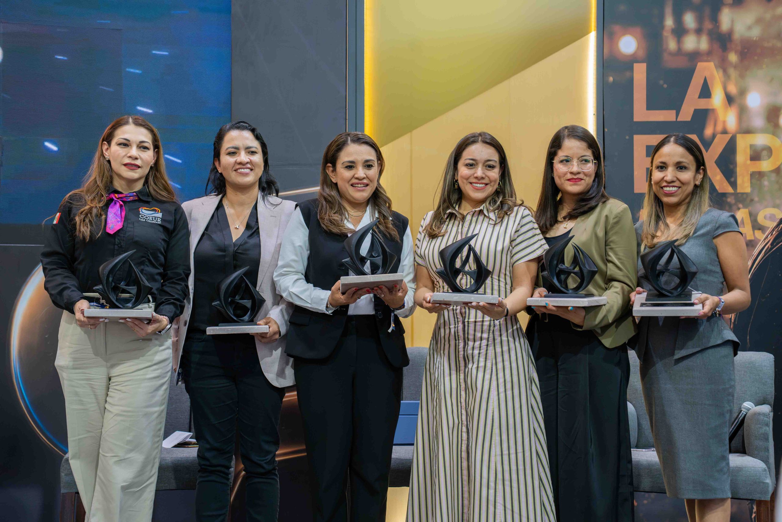 Panel Mujeres-12